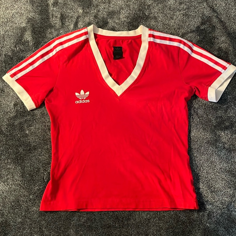 Y2K red Adidas white stripe athletic t-shirt size S circa 2006